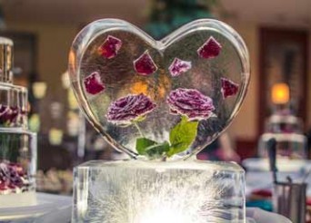 saint valentin déco cœur de glace et roses